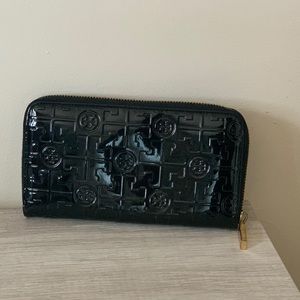 Tory Burch wallet